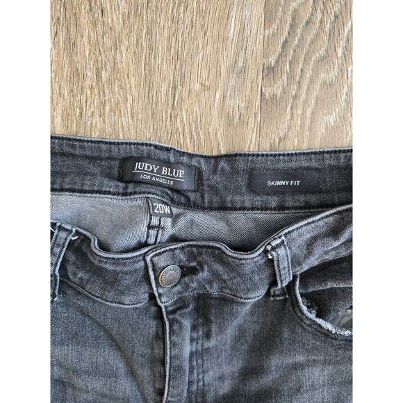 Judy Blue Gray Skinny Jeans High Rise Stretch Denim Plus Size 20W Minimalist Y2K - Picture 3 of 9